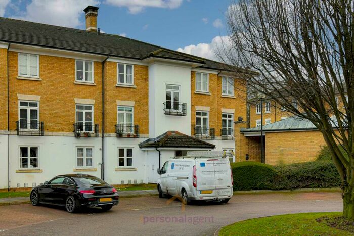 1 Bedroom Flat To Rent In Kingswood Drive, Sutton, SM2