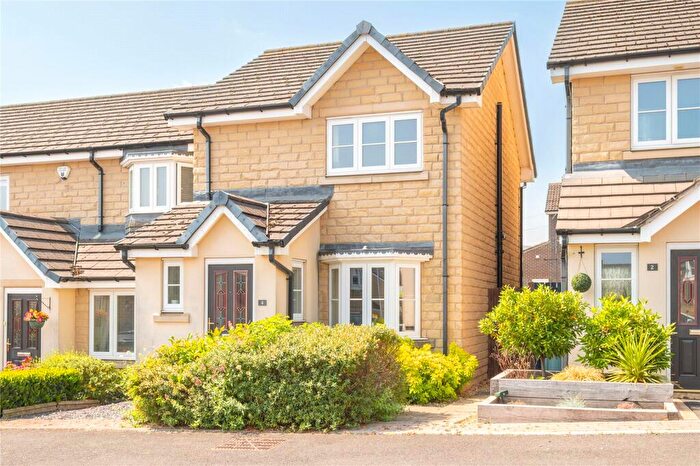 3 Bedroom End Of Terrace House For Sale In Acorn Drive, Meltham, Holmfirth, HD9