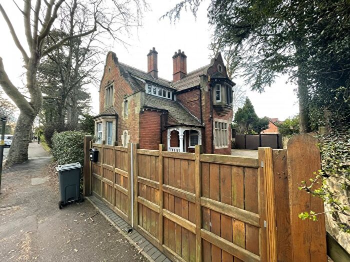 3 Bedroom Detached House To Rent In Somerset Road, Edgbaston, Birmingham, West Midlands, B15