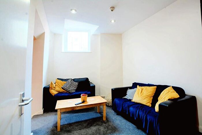 4 Bedroom Terraced House To Rent In Peveril Street, Nottingham, NG7