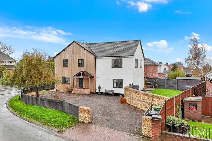 4 Bedroom Detached House For Sale In The Ridgeway, Astwood Bank, B96