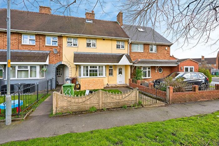 3 Bedroom Terraced House For Sale In Napier Road, Walsall, West Midlands, WS2