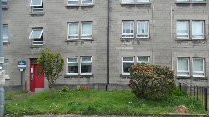 2 Bedroom Flat To Rent In Ferguson Street, Johnstone, Renfrewshire, PA5