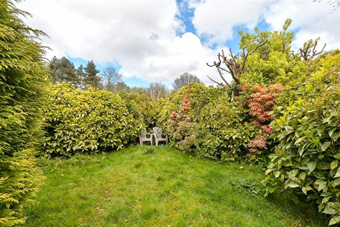 5 Bedroom Semi-Detached House For Sale In Heathfield, Pound Hill, Crawley, West Sussex, RH10