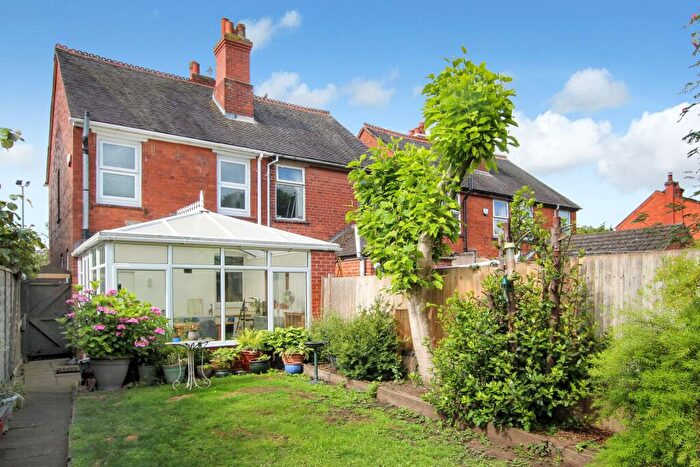 2 Bedroom Semi-Detached House For Sale In Burton Road, DE12