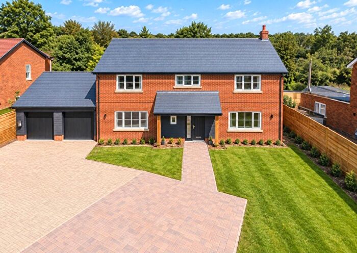 5 Bedroom Detached House For Sale In Little London Road, Silchester, Hampshire, RG7