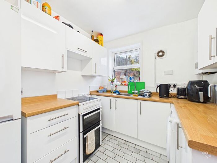 4 Bedroom Terraced House To Rent In Kimberley Road, Brighton, BN2
