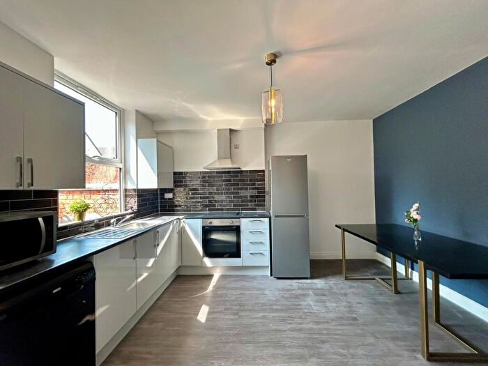 5 Bedroom Semi Detached House To Rent In Ashbourne Road, Derby, DE22