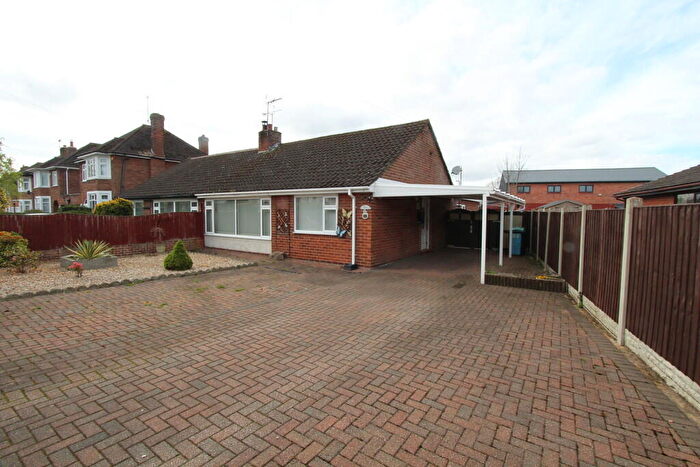 2 Bedroom Semi-Detached Bungalow For Sale In Borras Road, LL12
