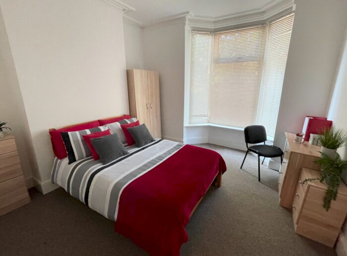 6 Bedroom House To Rent In Boultham Avenue, Lincoln, LN5