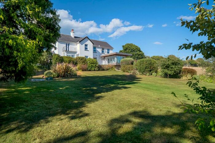 5 Bedroom Detached House For Sale In Station Road, Ashey, Ryde, PO33