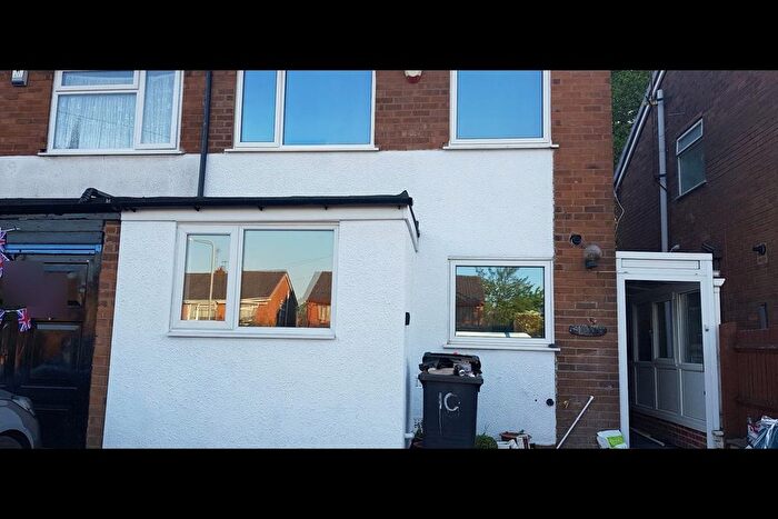 1 Bedroom Semi Detached House To Rent In Hinchliffe Avenue, Bilston, WV14