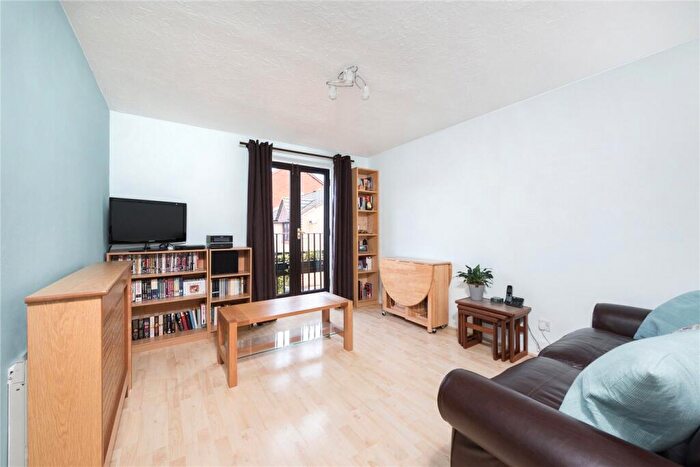 1 Bedroom Apartment To Rent In Silver Close, London, SE14