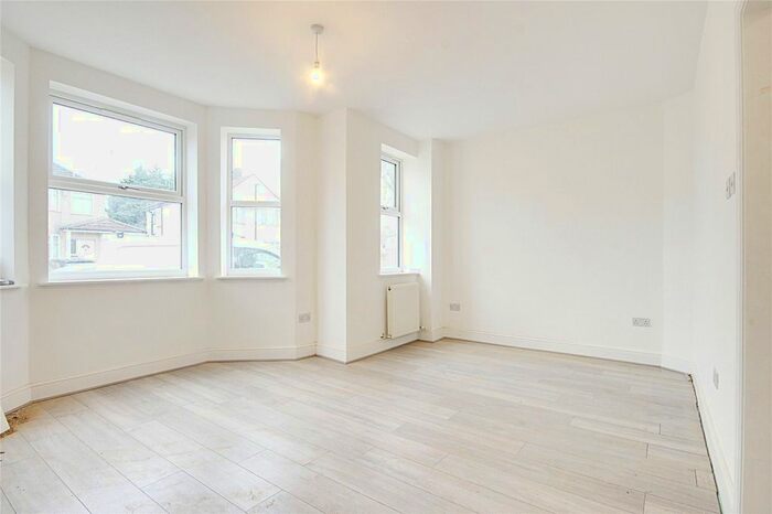 3 Bedroom End Of Terrace House To Rent In Freemantle Avenue, Enfield, EN3