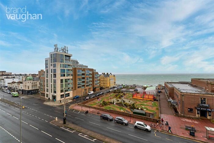 2 Bedroom Flat To Rent In St Aubyns Gardens, Hove, East Sussex, BN3
