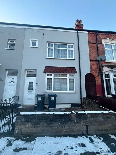 3 Bedroom Terraced House To Rent In Davey Road, Birmingham, B20