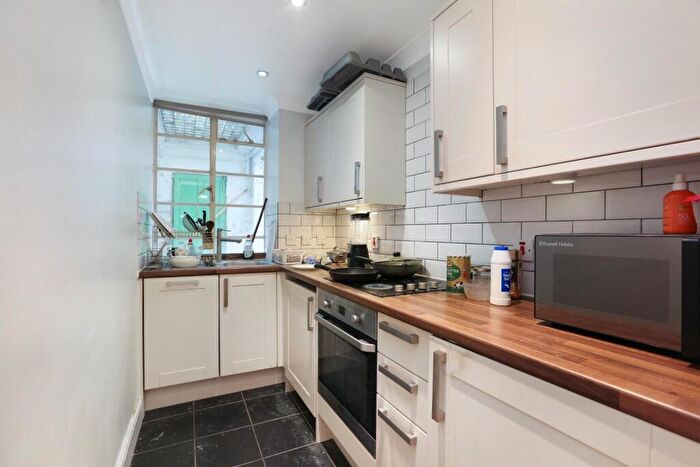 Flat For Sale In Taymount Rise, London, SE23