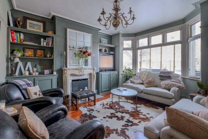 4 Bedroom Terraced House To Rent In Medcroft Gardens London, SW14