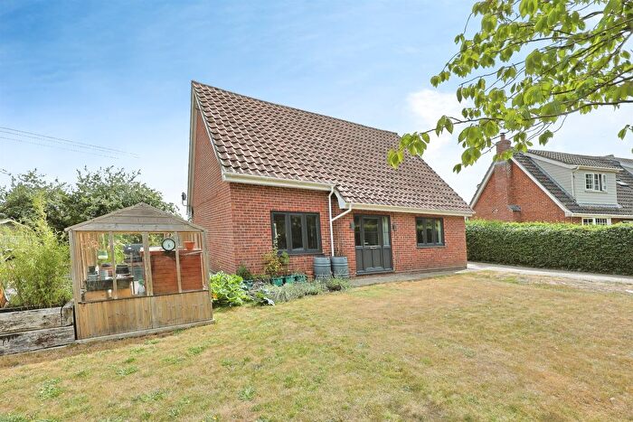 4 Bedroom Bungalow For Sale In Town Lane, Garvestone, Norwich, NR9