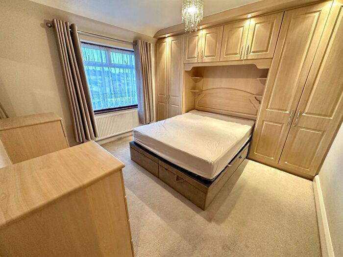 4 Bedroom Semi-Detached House To Rent In Mornington Road, Greenford, UB6