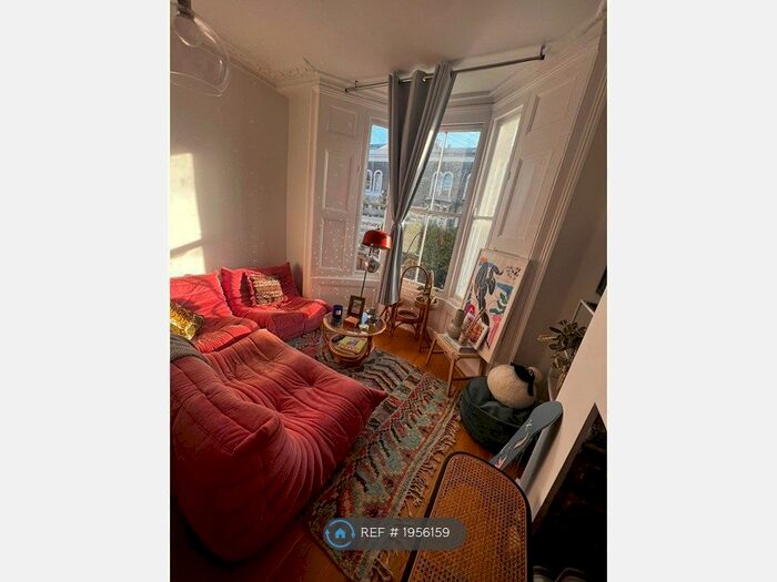 1 Bedroom Flat To Rent In Dunlace Road, London, E5