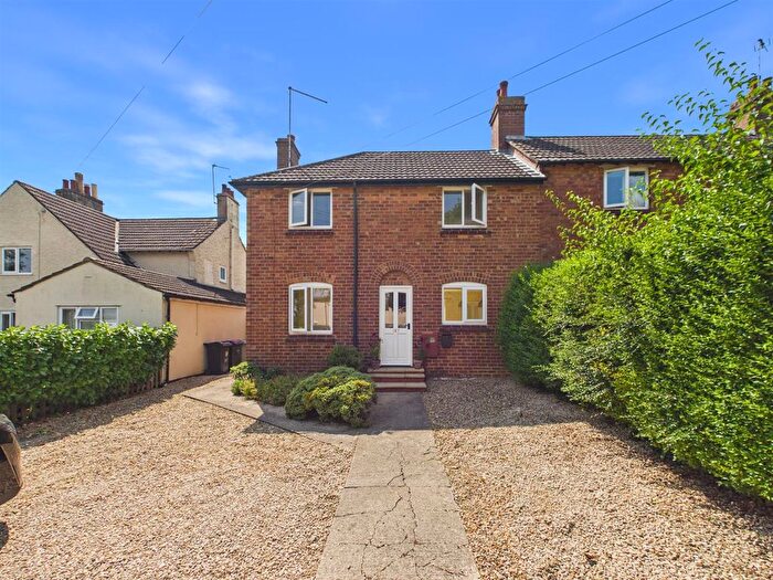 2 Bedroom End Of Terrace House To Rent In Ryhall Road, Stamford, PE9