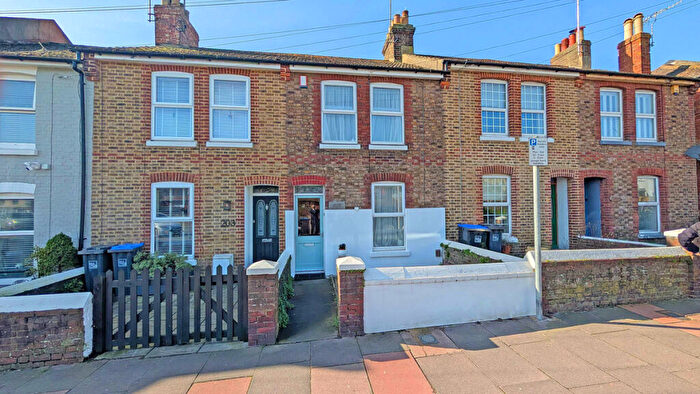 2 Bedroom Terraced House For Sale In Ham Road, Worthing, BN11
