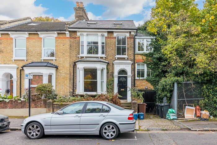 1 Bedroom Flat To Rent In Charnock Road, London, Hackney, Clapton, E5