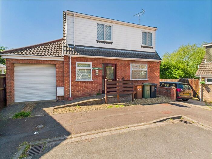2 Bedroom Detached House To Rent In Fairmead Way, Peterborough, PE3