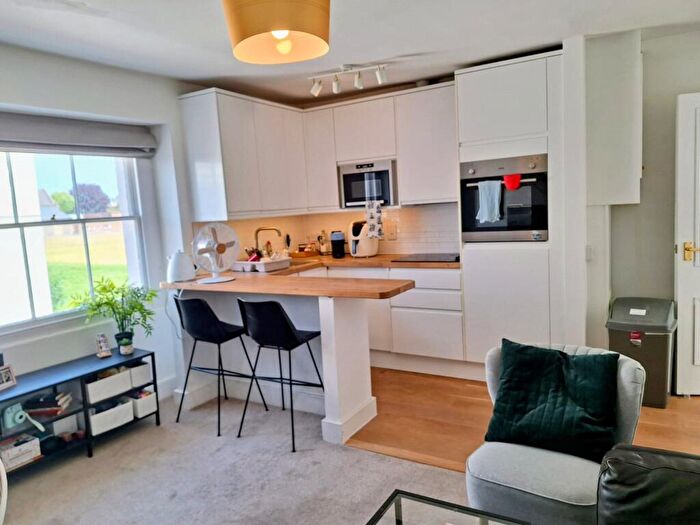 1 Bedroom Flat To Rent In Oakfield Place, Clifton, Bristol, BS8