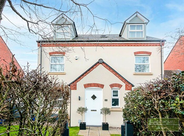 5 Bedroom Detached House For Sale In Melrose Walk, Tewkesbury, GL20