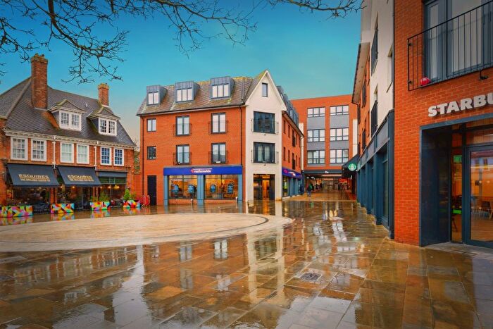 2 Bedroom Flat For Sale In Leys Avenue, Letchworth Garden City, SG6