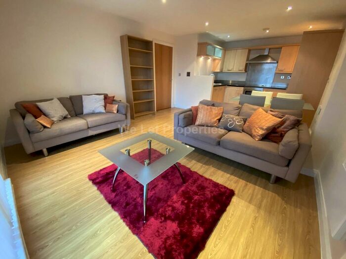 2 Bedroom Flat To Rent In Xq7, Salford Quays M5