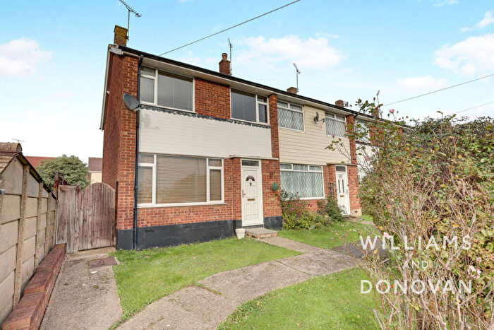 3 Bedroom End Of Terrace House For Sale In Rosemead, Benfleet, SS7