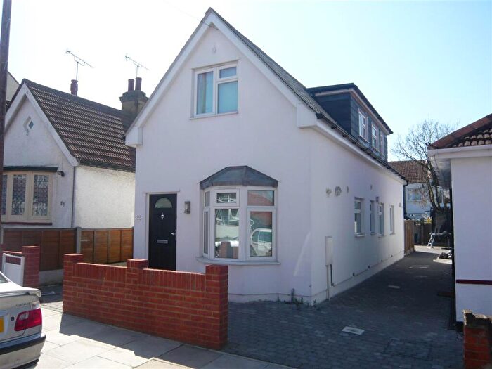 3 Bedroom Detached House To Rent In Lansdowne Avenue, Leigh-On-Sea, SS9