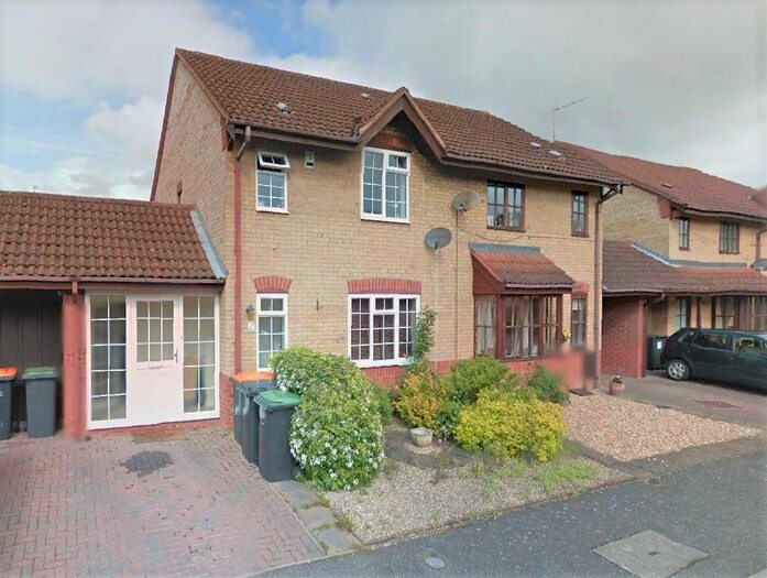 3 Bedroom Semi-Detached House To Rent In Malcote Close, Biddenham, Bedford MK40