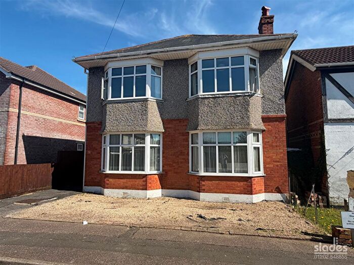 3 Bedroom Detached House For Sale In Cranmer Road, Winton, Bournemouth, BH9