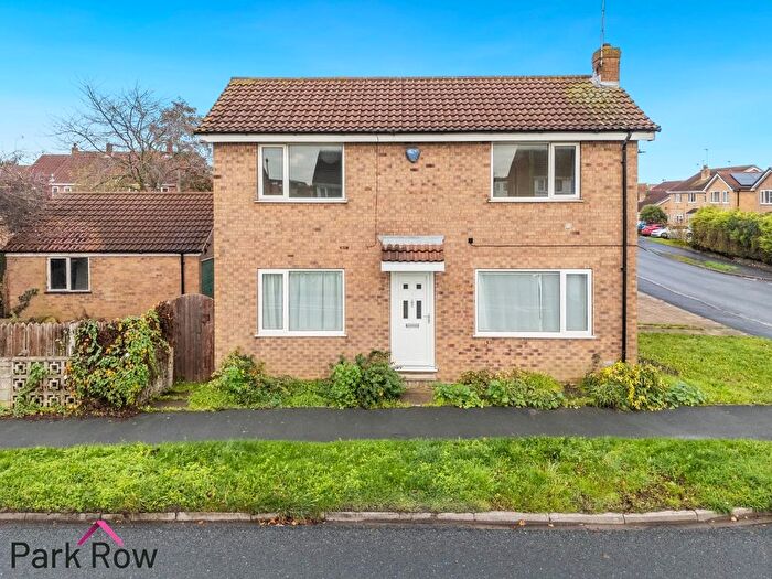 3 Bedroom Detached House For Sale In Moor Lane, Sherburn In Elmet, Leeds, LS25