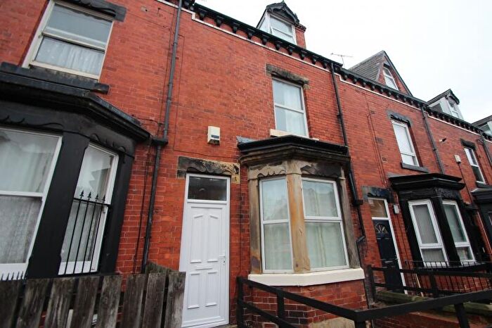 6 Bedroom Terraced House To Rent In Ridgeway Terrace, Woodhouse, Leeds, LS6