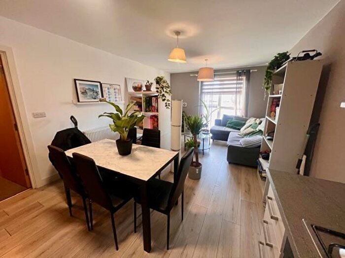 2 Bedroom Flat To Rent In Norfolk Park Road, Sheffield, S2