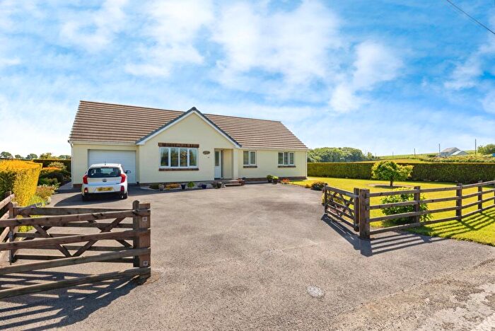 3 Bedroom Bungalow For Sale In Blaenycoed, Carmarthen, Carmarthenshire, SA33