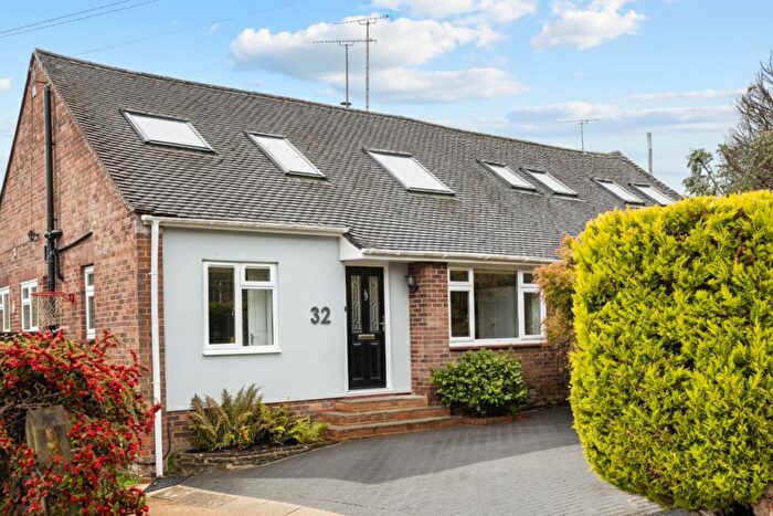 3 Bedroom Semi-Detached House For Sale In Farlington Avenue, Haywards Heath, RH16