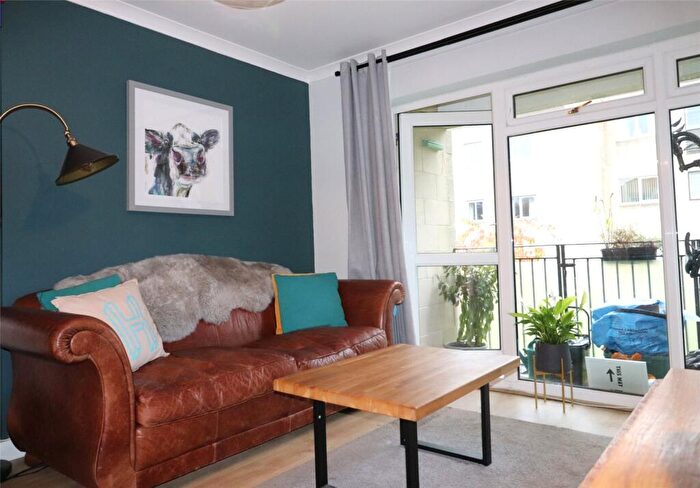 2 Bedroom Apartment To Rent In Melcombe Court, Melcombe Road, Bath, BA2