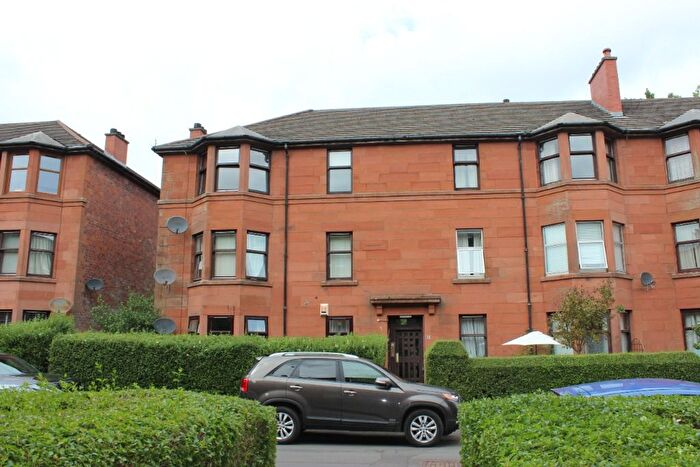 2 Bedroom Flat To Rent In Ruel Street, Battlefield, Glasgow, G44