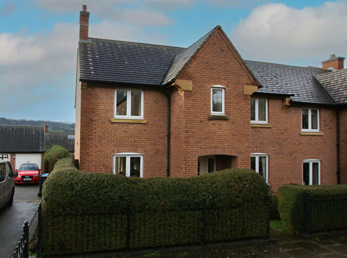 3 Bedroom Semi Detached House For Sale In Morledge, Matlock, DE4