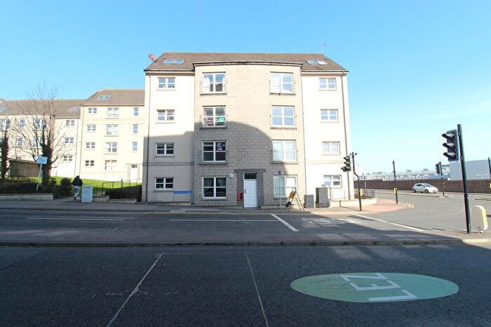2 Bedroom Flat To Rent In Affleck Street, Mid Floor Flat, AB11