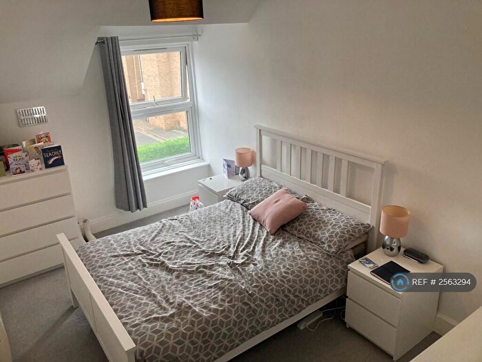 1 Bedroom Flat To Rent In Bournemouth Road, Poole, BH14