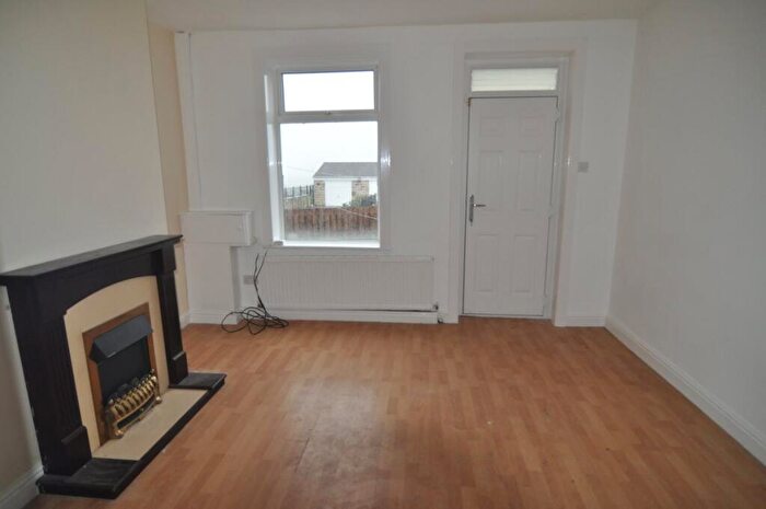 2 Bedroom House To Rent In College Terrace, Darfield, S73
