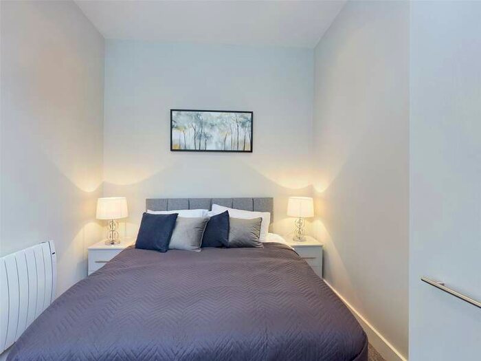 1 Bedroom Apartment To Rent In Guildhall Apartments, Old Guildhall Yard, Doncaster, DN1