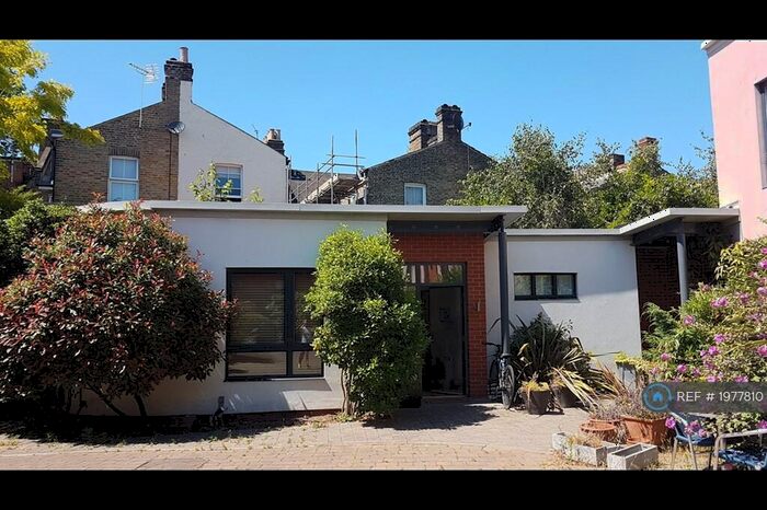 1 Bedroom Semi-Detached House To Rent In Vaughan Road, London, SE5